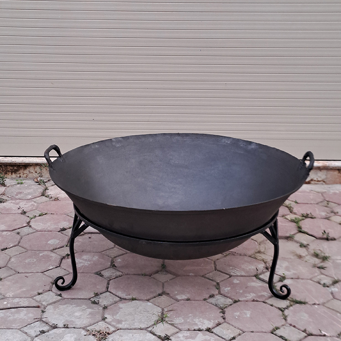 chảo gang đốt lửa trại và chân đế
