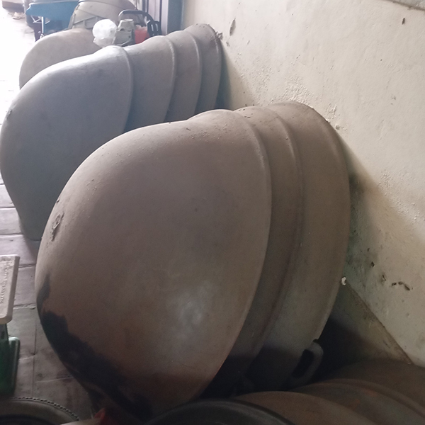 chảo gang đúc thủ công