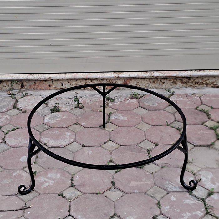 chân đế chảo gang đốt lửa