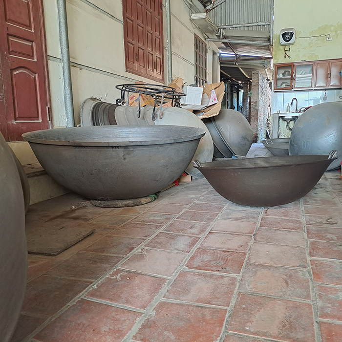 Mua chảo gang đúc lớn ở đâu?