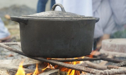 Nồi gang đúc xưa